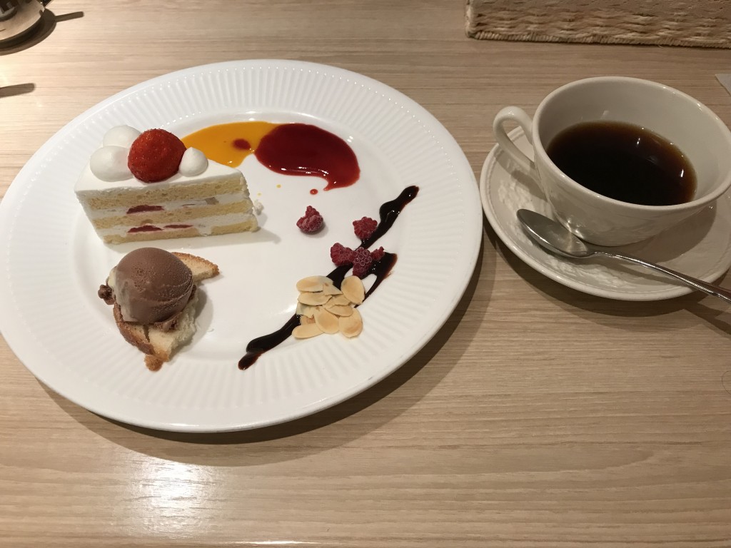 イルローザ cake set